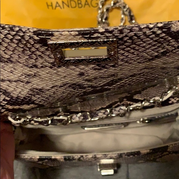 Valentino Bag - Picture 5 of 6